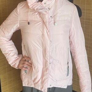 Women’s pale baby pink zipper jacket with hood medium